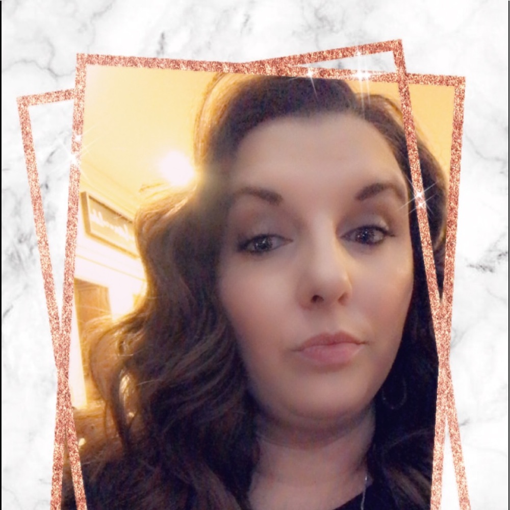 Meet your Posher, Sharon